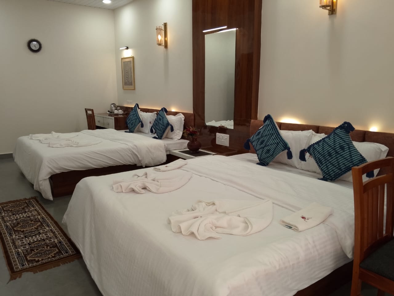 SUPER DELUX SEA VIEW